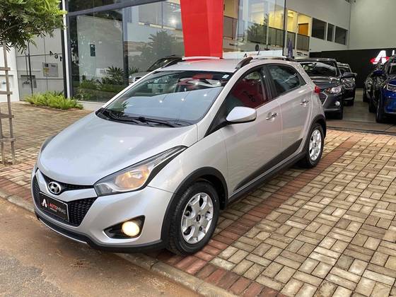 HYUNDAI HB20X 1.6 16V PREMIUM FLEX 4P AUTOMÁTICO